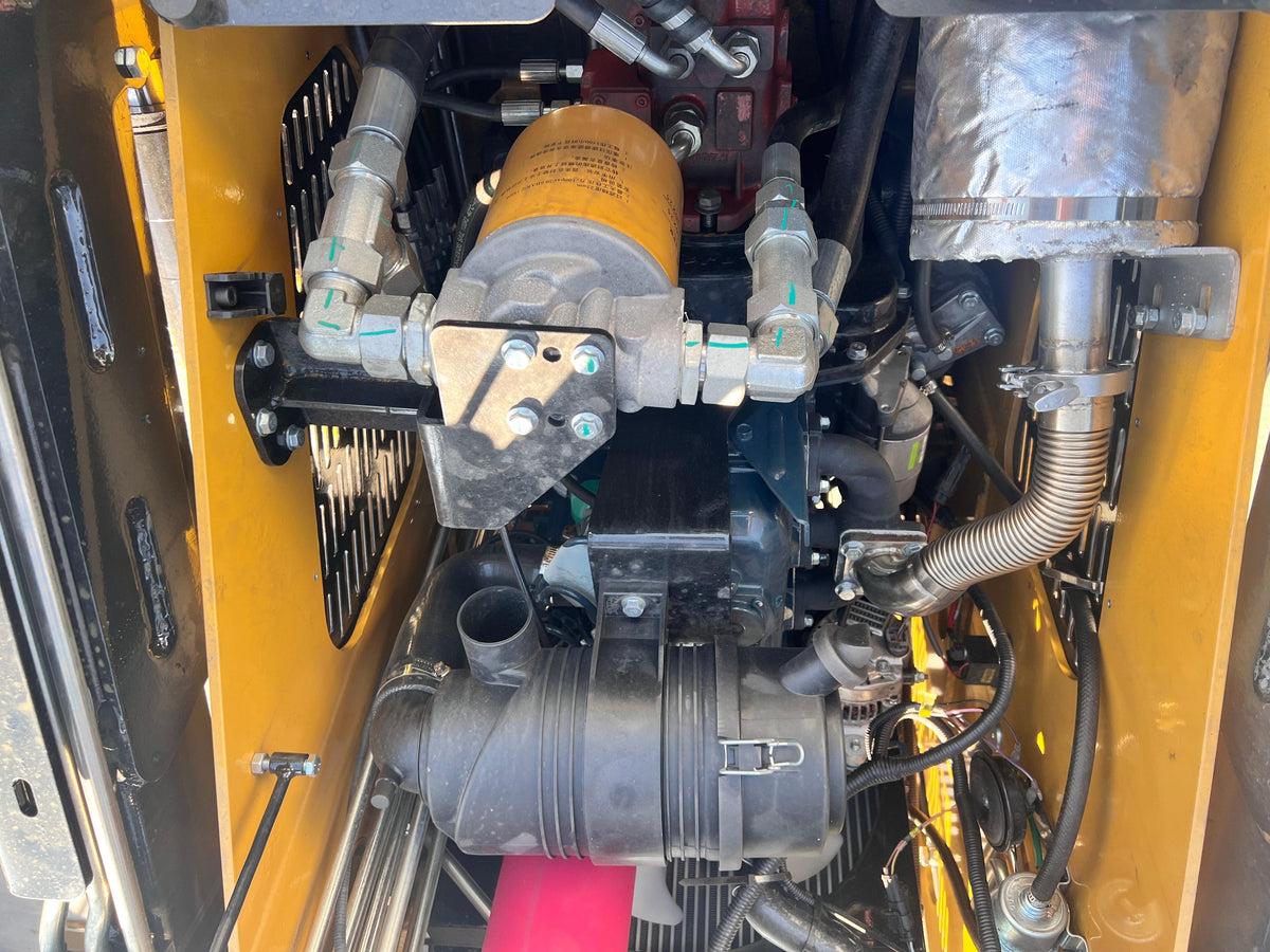 1.4 Ton, Kubota Diesel Engine 27HP Mini Skid Steer | KKT27
