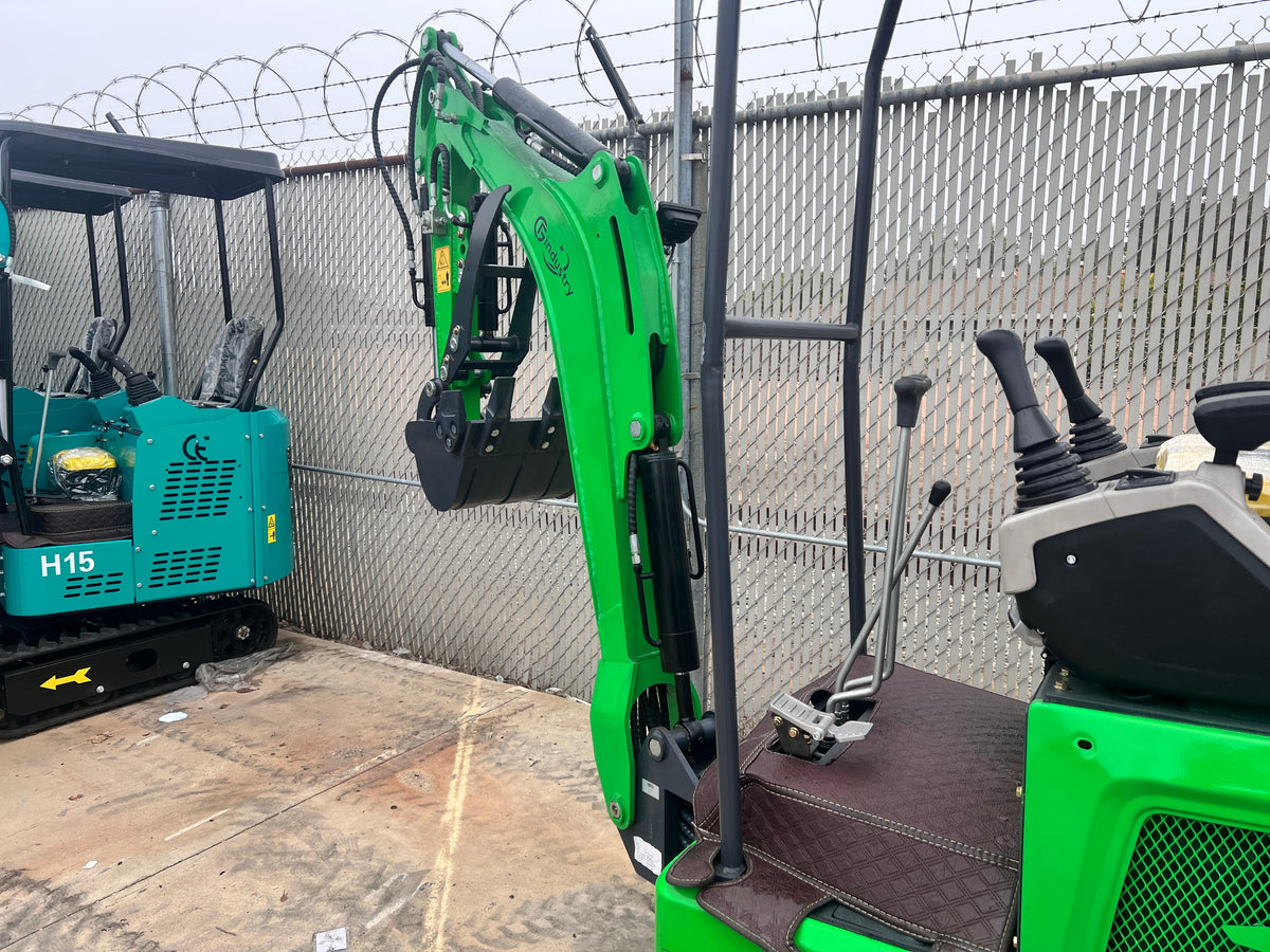 1 Ton, B&S Engine Mini Excavator w/ Hydraulic Thumb & Swing Boom | KX12-CB