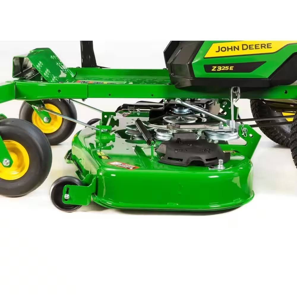 Z315E 20 HP Gas Zero-Turn Mower 106.7cm BG21130